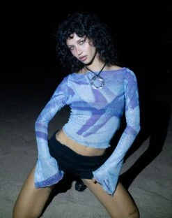 Anchi Mesh Long Sleeve Top In Blue Starfish Photoprint