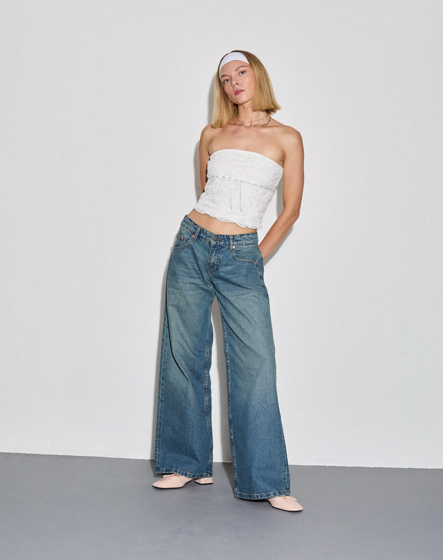 Ilina Bandeau Top In Lace Ivory - Image 4