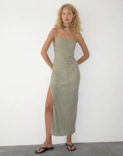 Jenaya Knitted Midi Dress In Sage