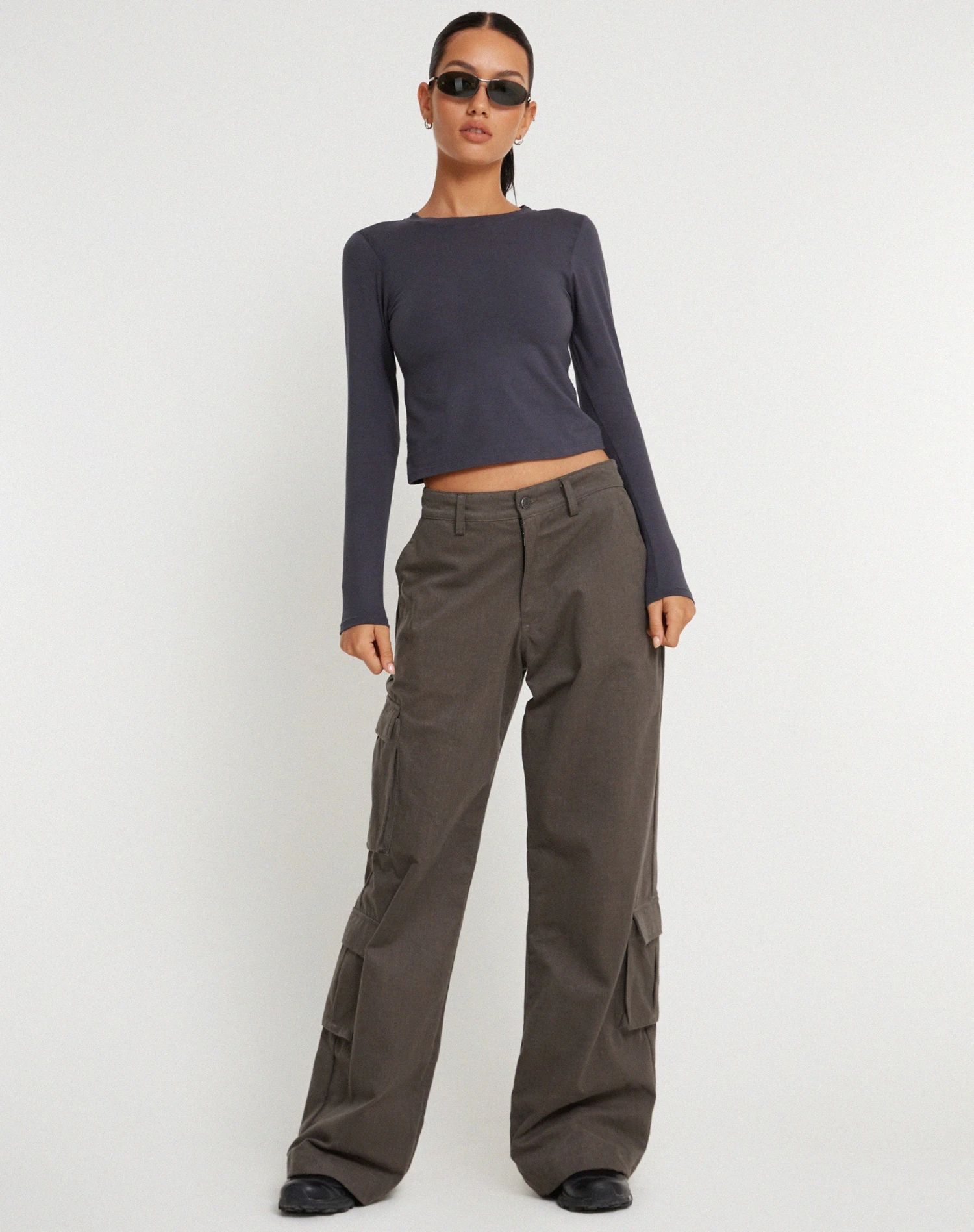 Shan Wide Leg Trouser In Dark Grey - Image 4