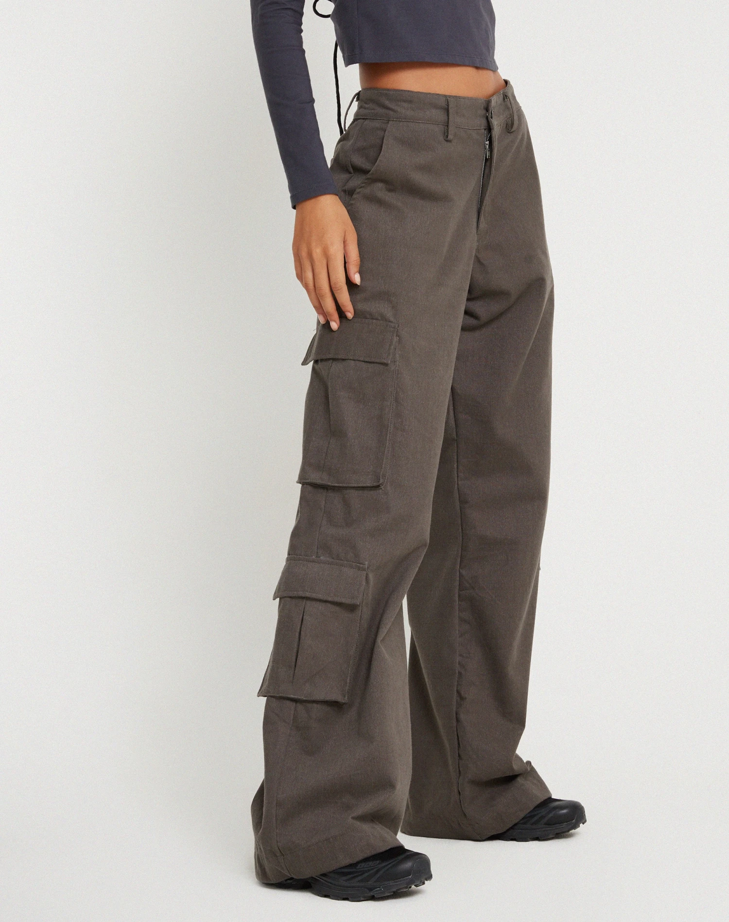 Shan Wide Leg Trouser In Dark Grey
