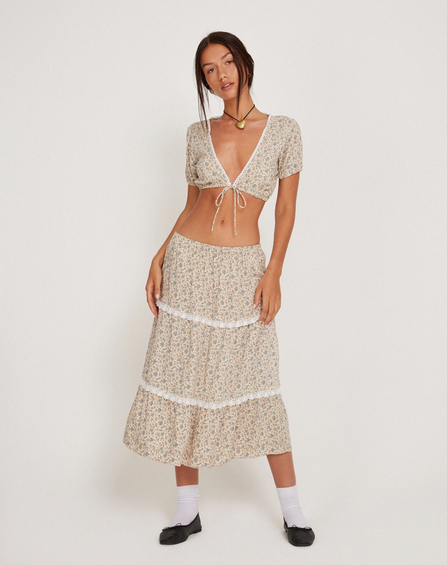 Skise Tie Front Crop Top In Antique Blue And Ivory Floral - Image 7